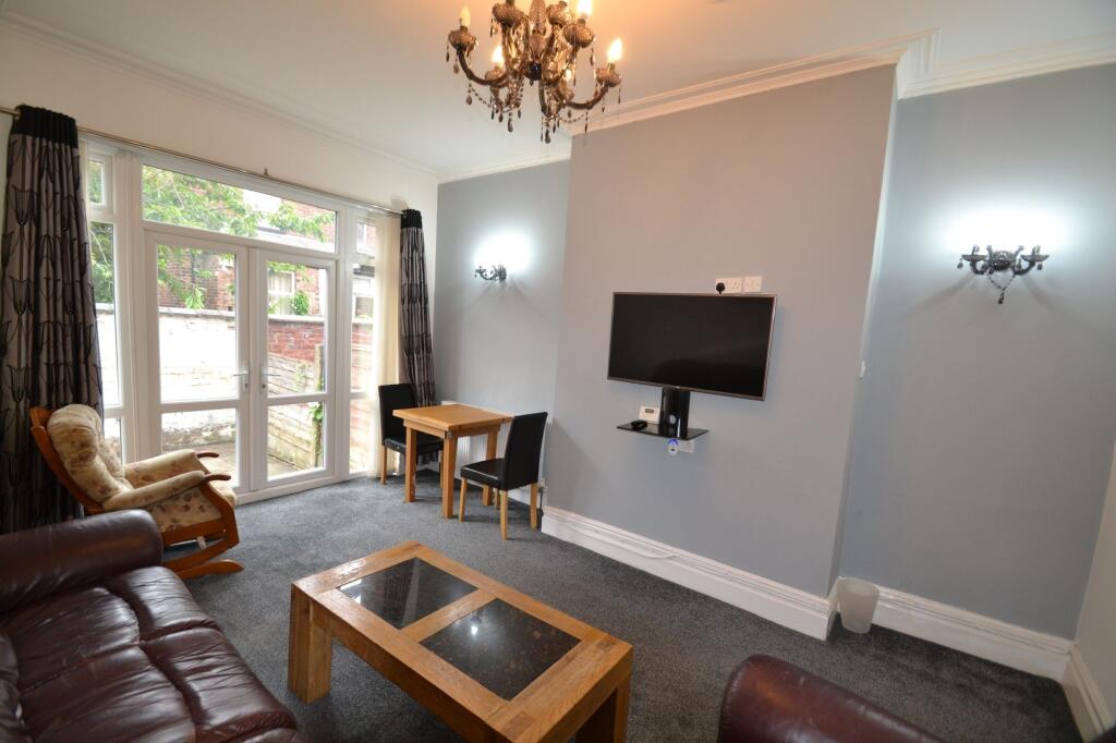 1 bedroom house share for rent