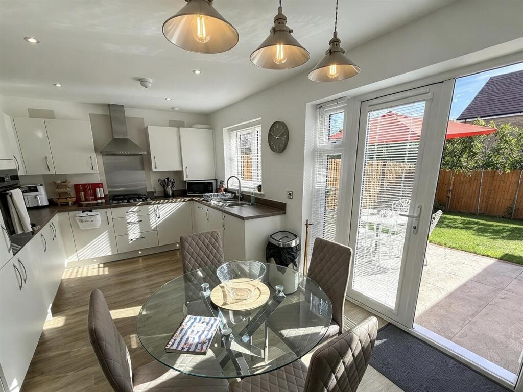 House in South Holland, Pinchbeck - View 4