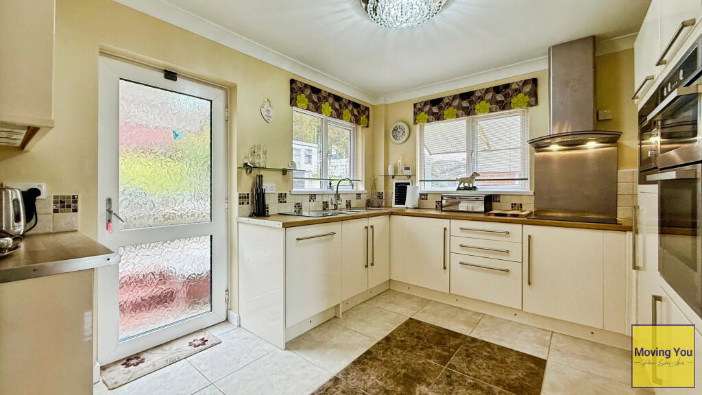 House in Pontardawe, Neath Port Talbot - View 4