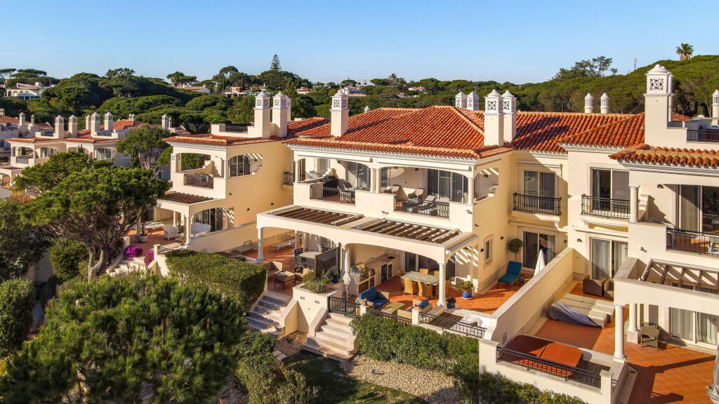 Main image of property: Algarve, Almancil
