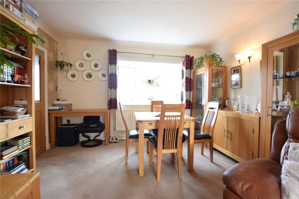 Elm Place, Cookley, Kidderminster, Worcestershire, DY10 photo 4
