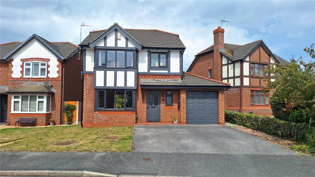 3-bed detached on Rhys Evans Close, Penrhyn Bay, Llandudno, Conwy, LL30, £329,000