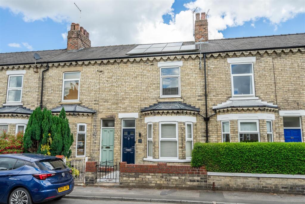 Main image of property: Park Grove, York, YO31 8LL