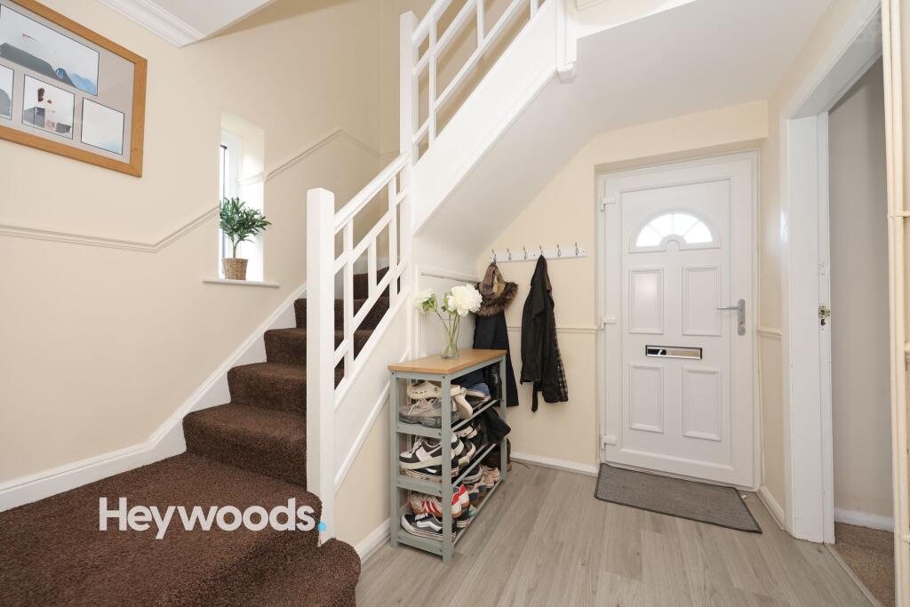 House in Newcastle-under-Lyme, Staffordshire - View 5
