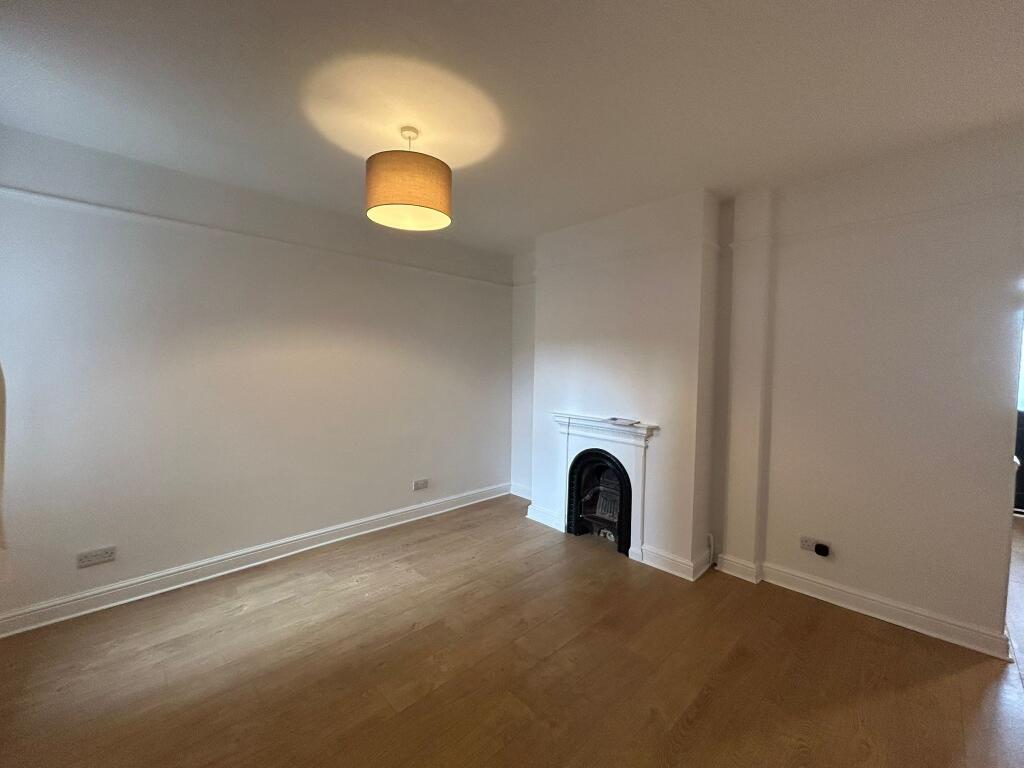 House in Reading - View 4