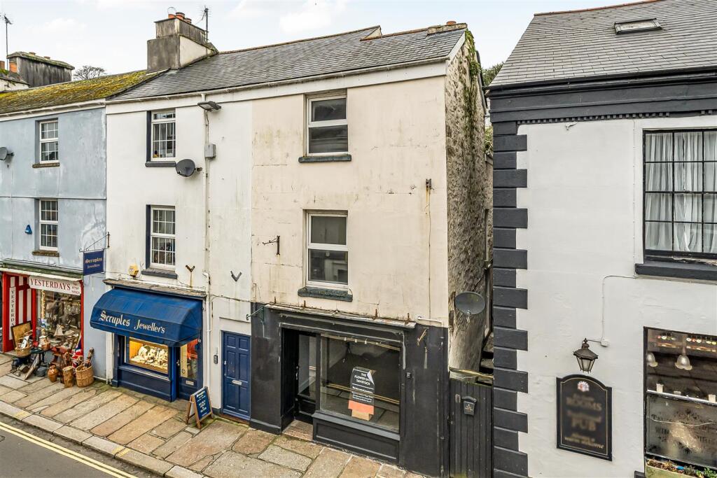3-bed terraced on Brook Street, Tavistock, £200,000