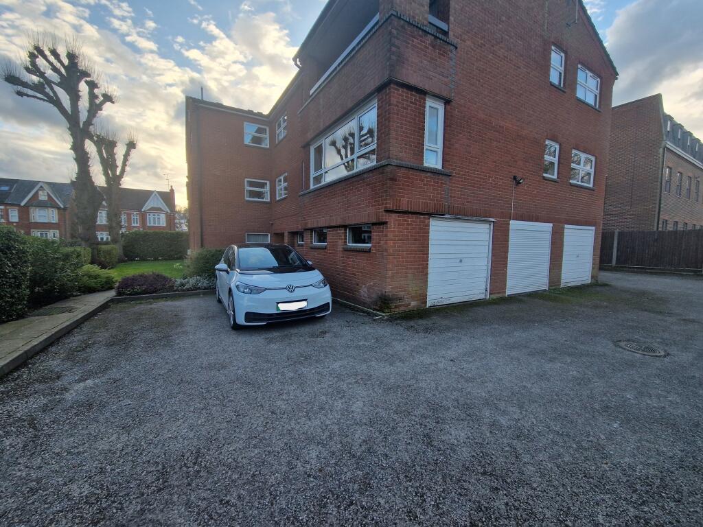 Additional image 7 of Hillside Road, HARPENDEN