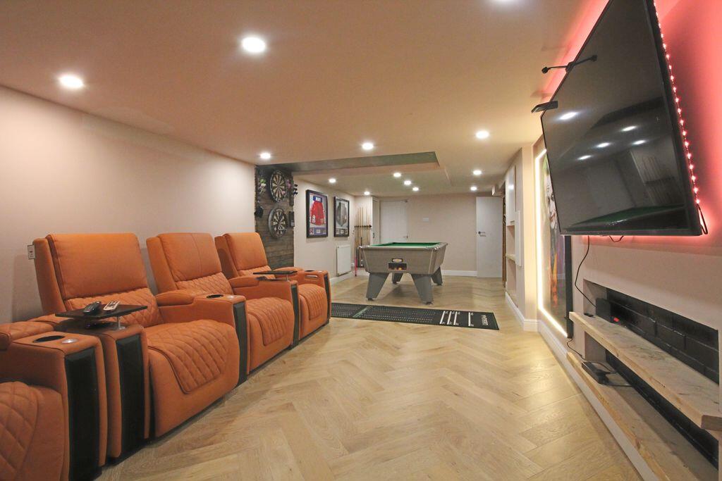 House in Wakefield - View 5