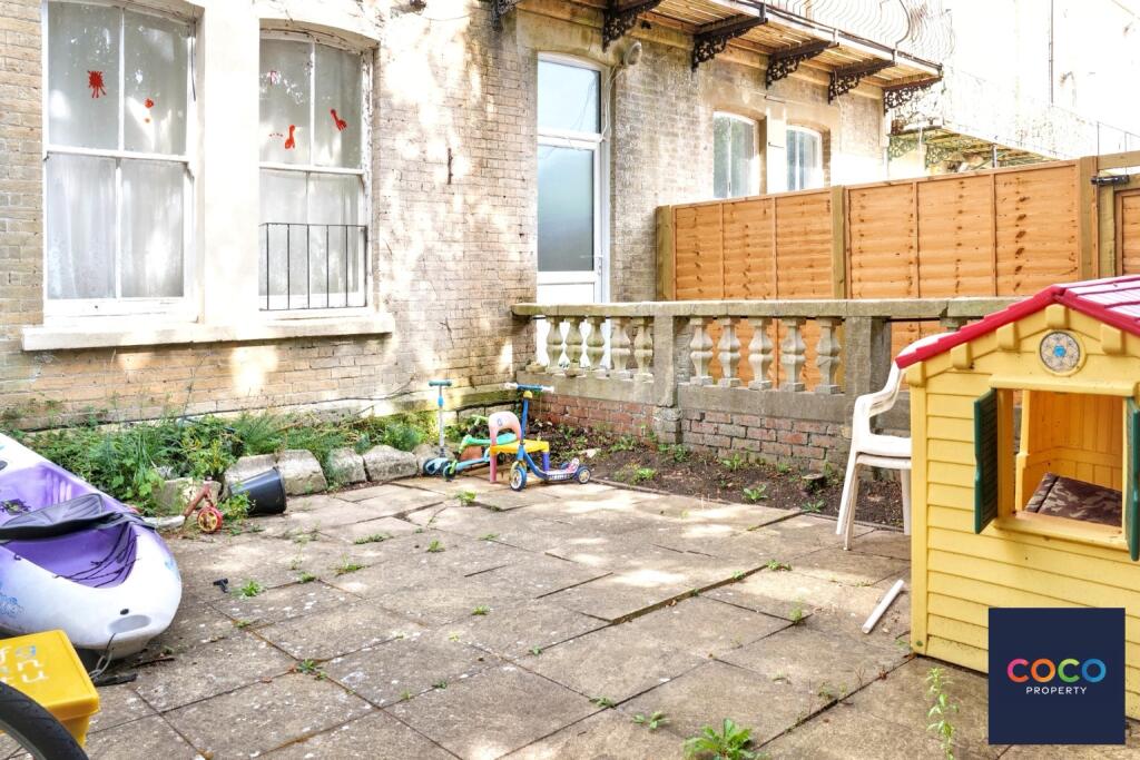 13 Wyke Road, Weymouth, Dorset, DT4 photo 4