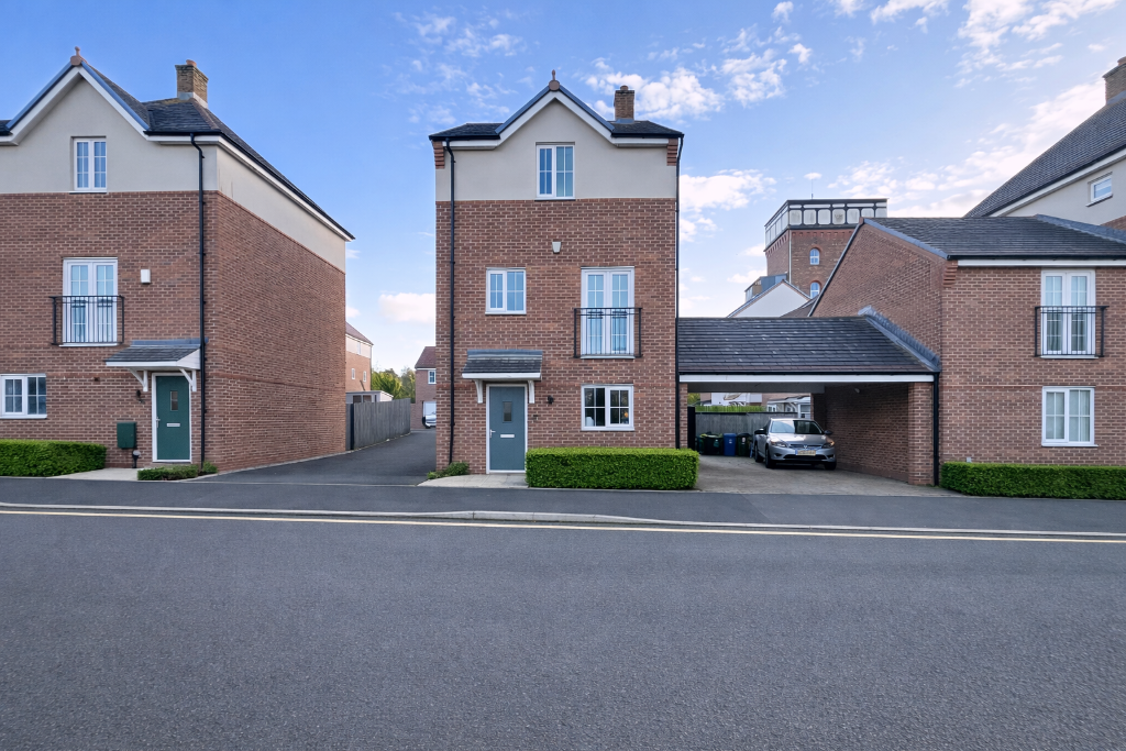Main image of property: Merchant Road, Ormskirk, L39 4AD