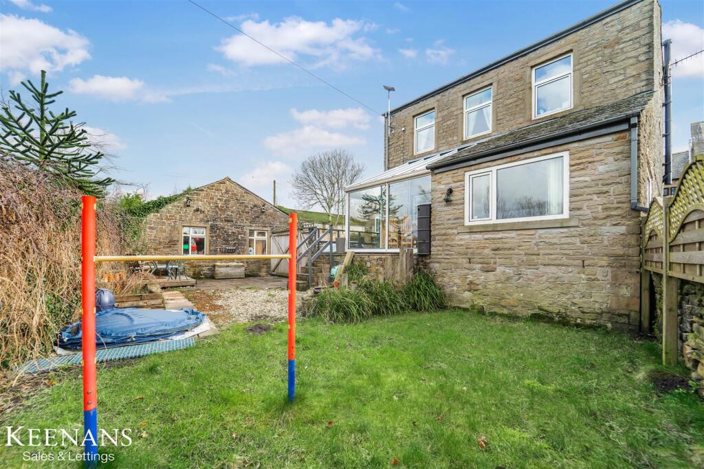 Additional image 28 of New Row, Winewall, Colne