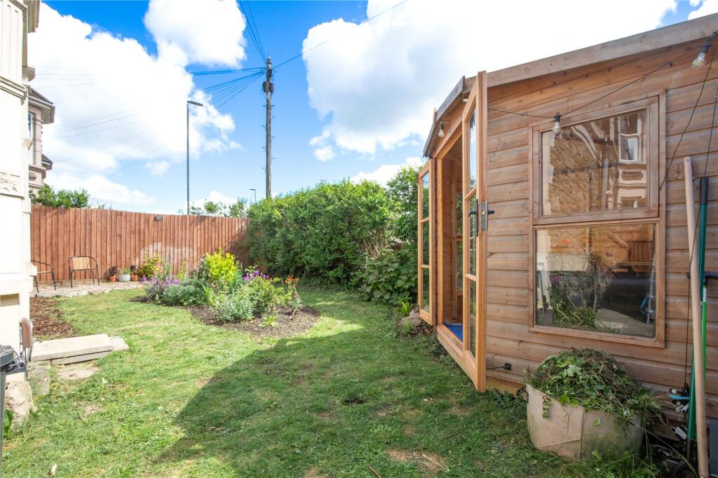 Apartment in Filton, Northville