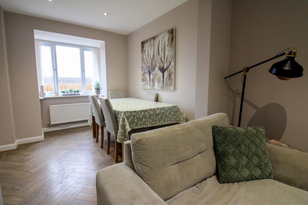 House in West Lindsey, Gainsborough - View 4