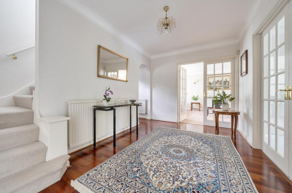 Harmsworth Way, Totteridge - View 2