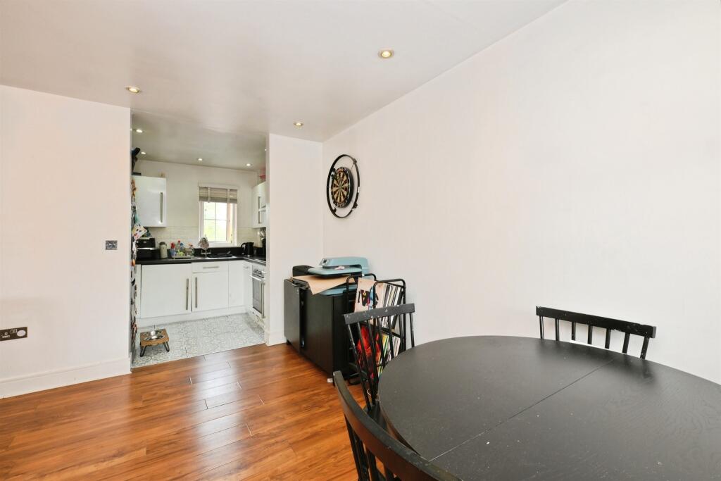 Apartment in East Hertfordshire, Stanstead St Margarets - More