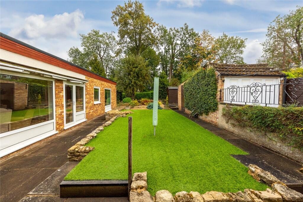 House in Sharnbrook, Bedford - View 5