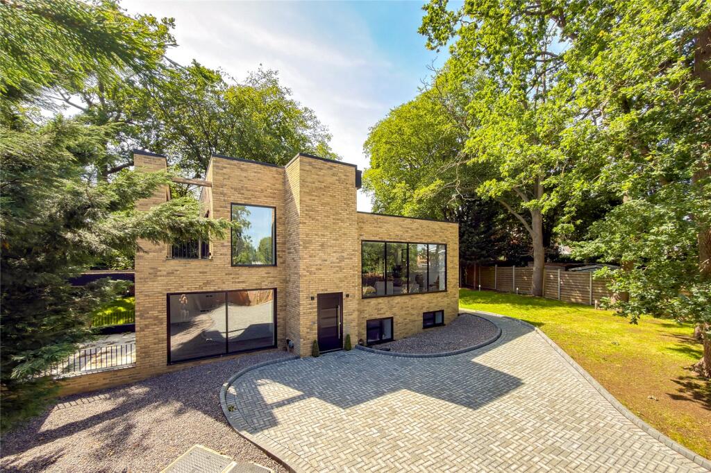 House in St Albans, Wood End, Harpenden - View 2