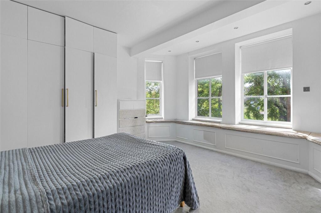 Apartment in London - View 2