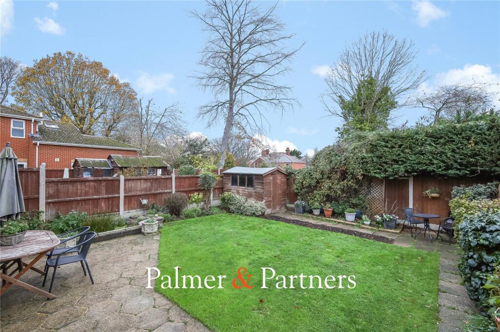 House in Chelmsford, Meadgate, Great Baddow - View 4