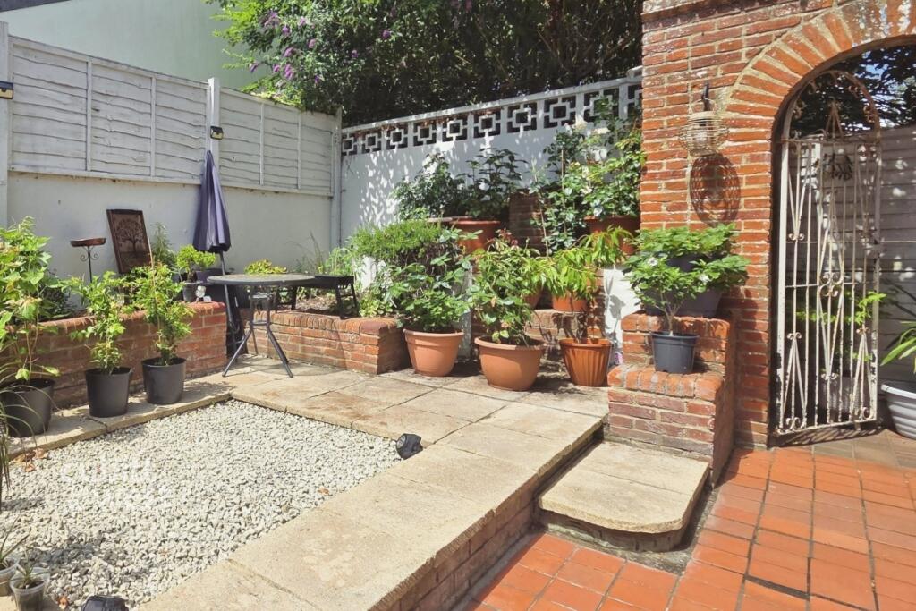 Property photo 8