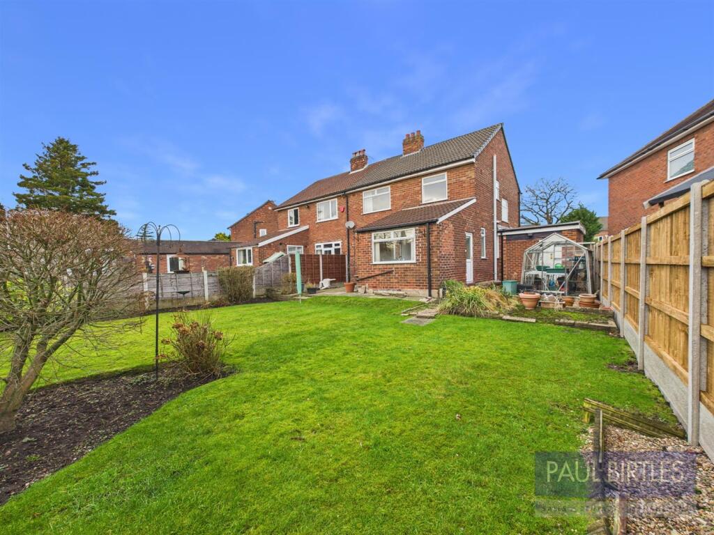 Kendal Avenue, Flixton, Trafford, M41 8SH photo 2