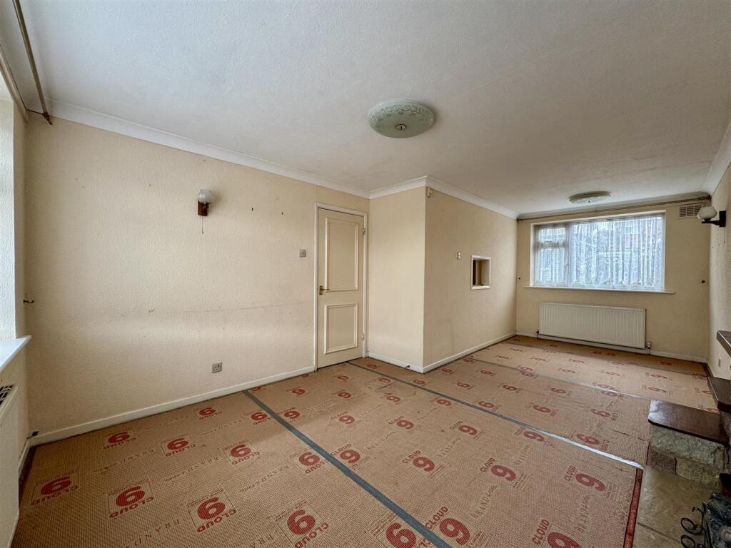 Stamford Road, Brierley Hill photo 2