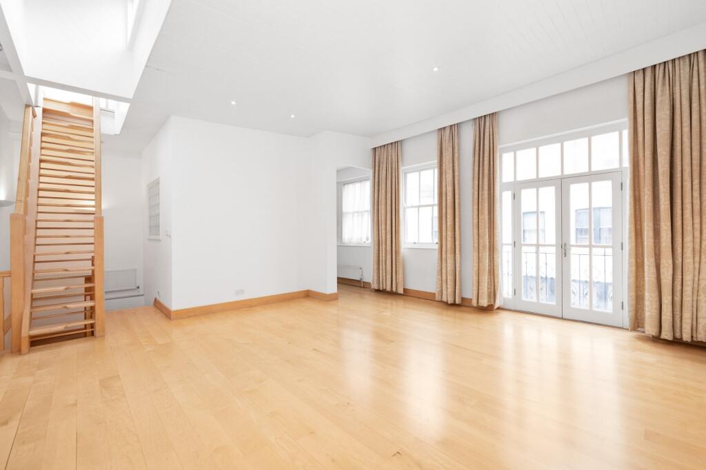 House in London - View 3