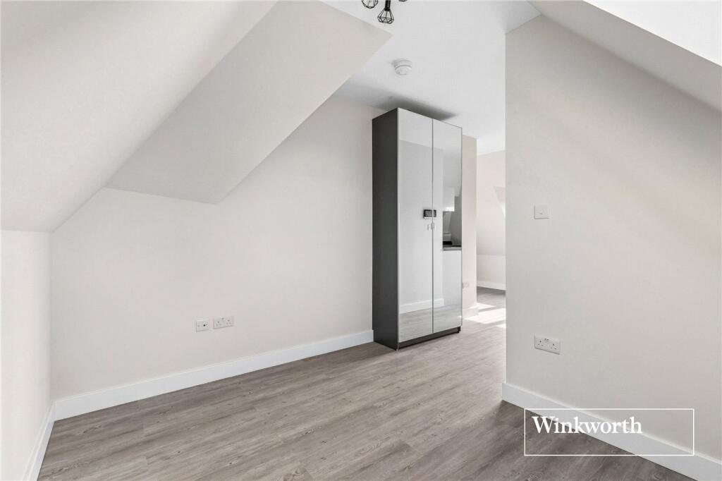 Apartment in London - View 4