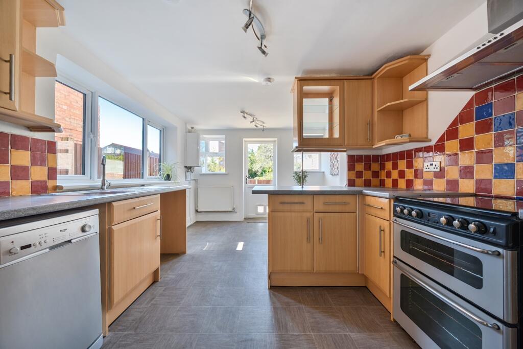 House in Folkestone, Lynwood - View 5