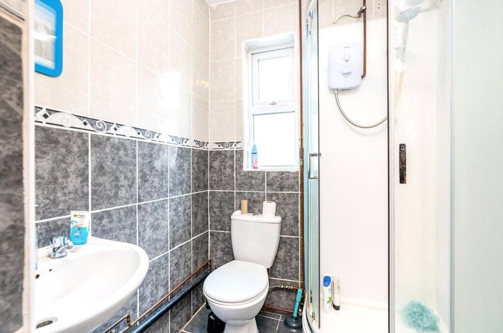 13 RIGBY ROAD photo 4