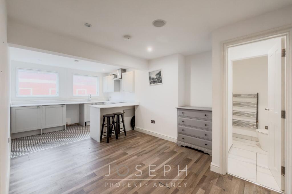 Apartment in Ipswich - View 2
