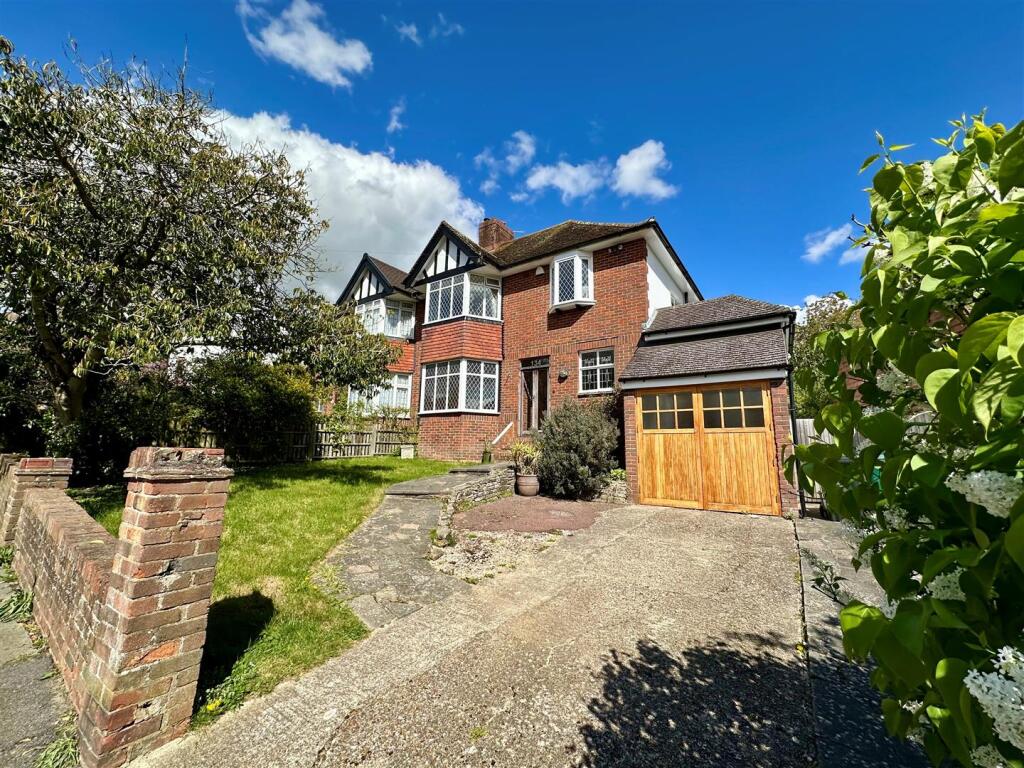 Valley Drive, Withdean, Brighton photo 5