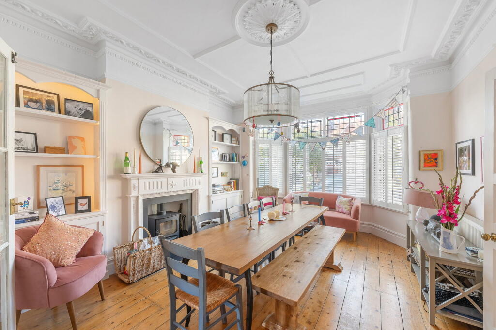 4-bed terraced on Braxted Park, London, SW16, £1,100,000