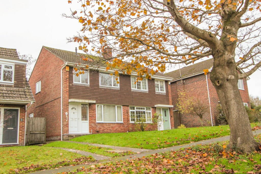 Main image of property: Parkland Way, Thornbury, South Gloucestershire, BS35