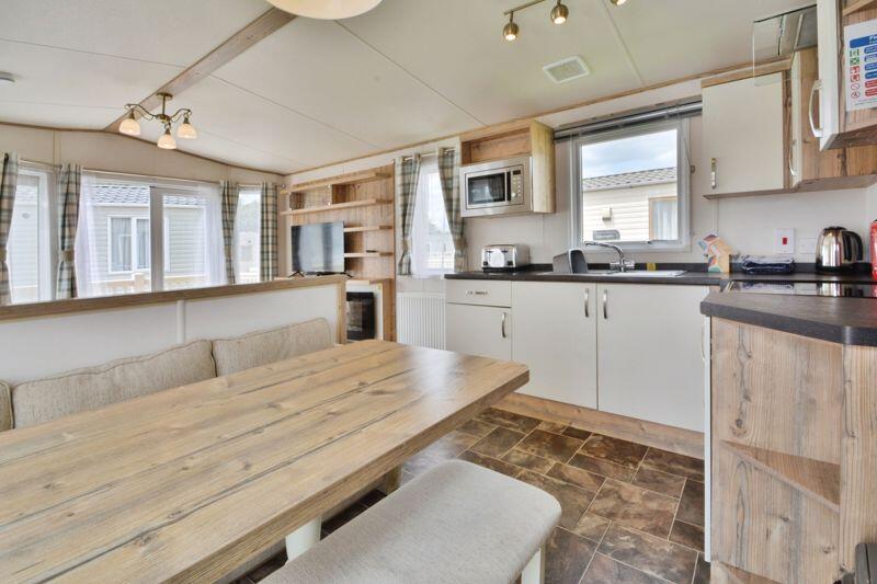 Main image of property: Mallard Lake, Cotswold Hoburne, Cotswold Lakes