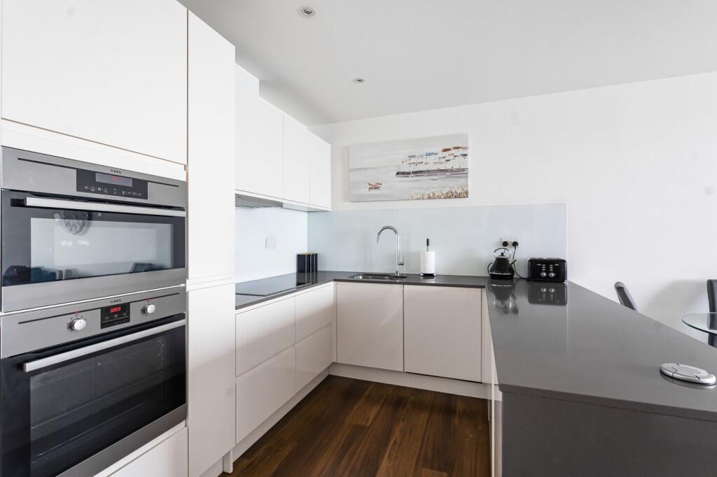 Apartment in Torquay - View 4