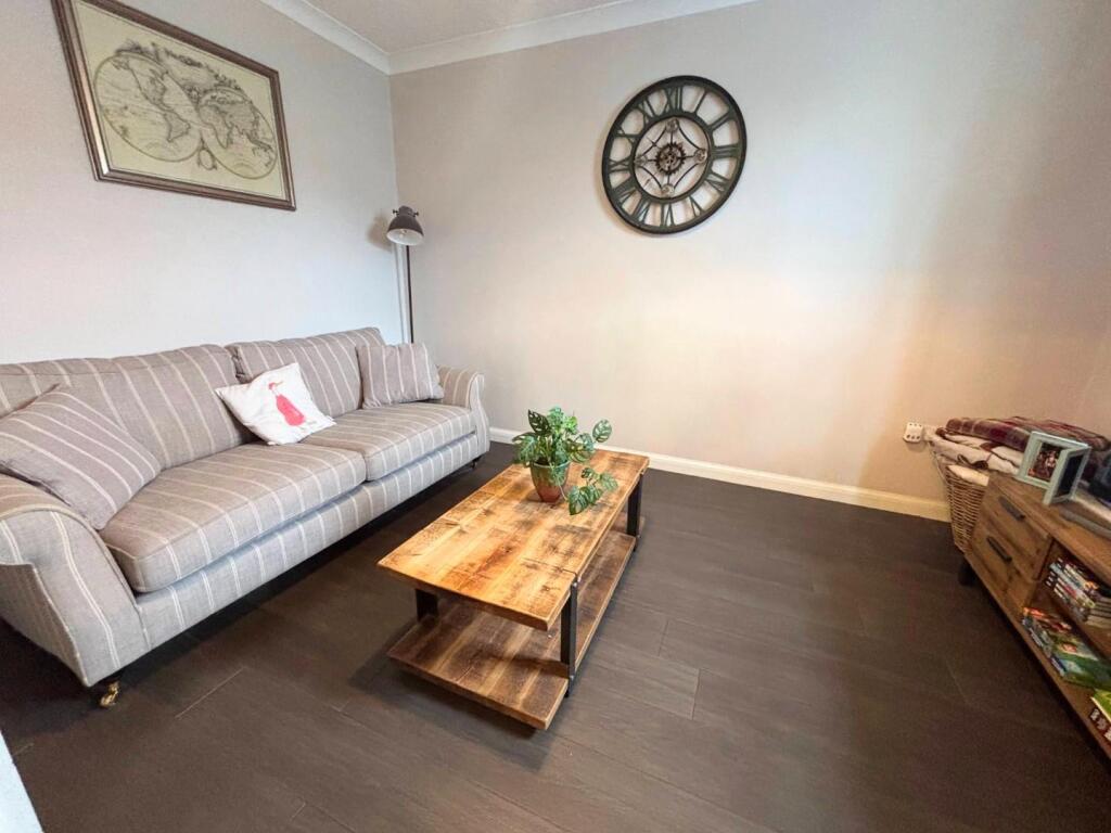 House in Grange Park - View 3