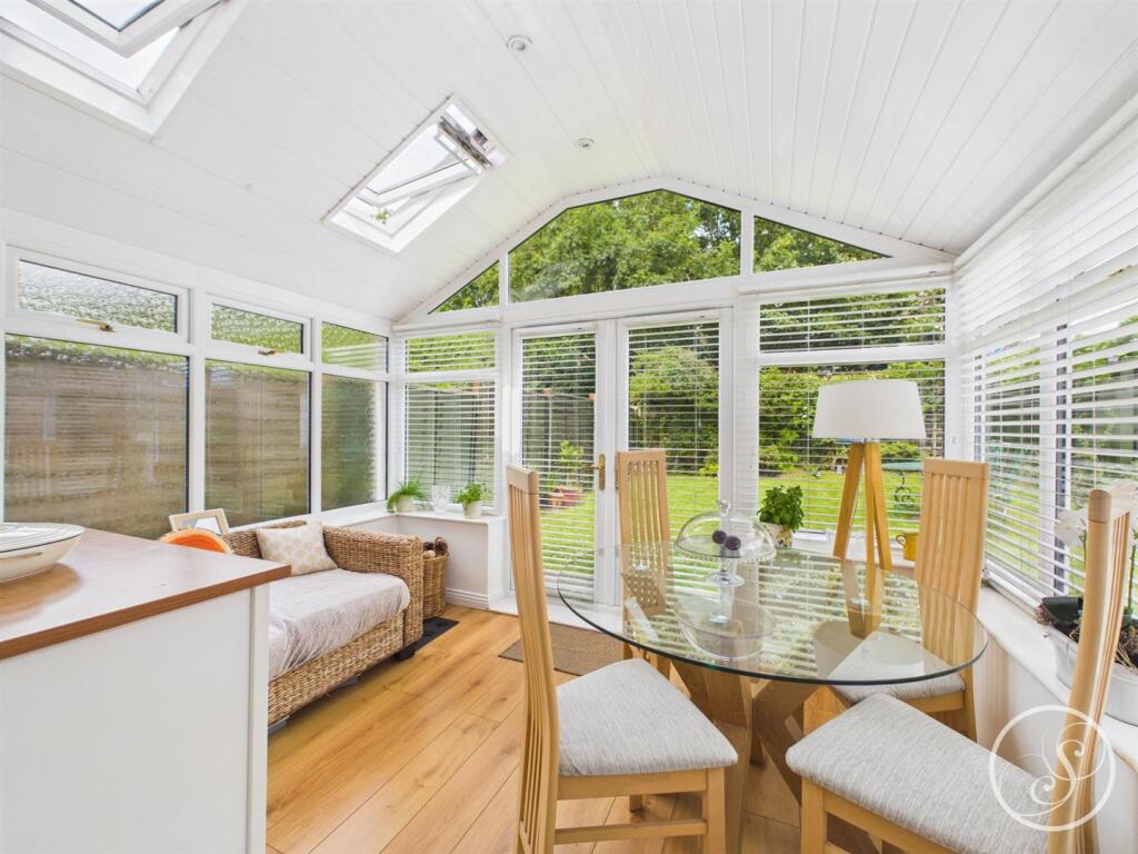 Elm Tree Close, Leeds - View 3