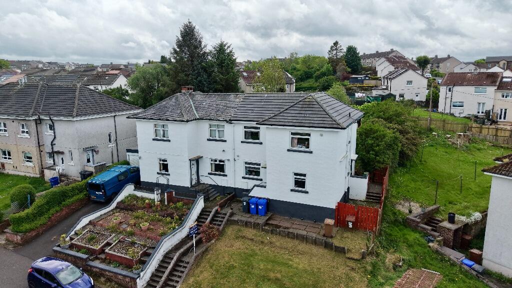 House in Port Glasgow, Broadfield - View 3