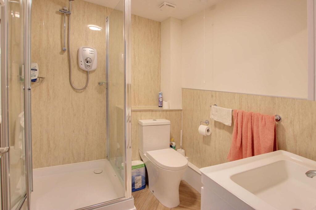 Apartment in London - More