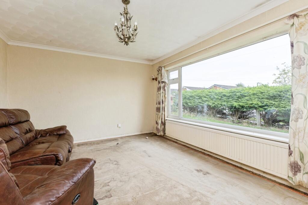 Clover Road, Attleborough, Norfolk, NR17 photo 3