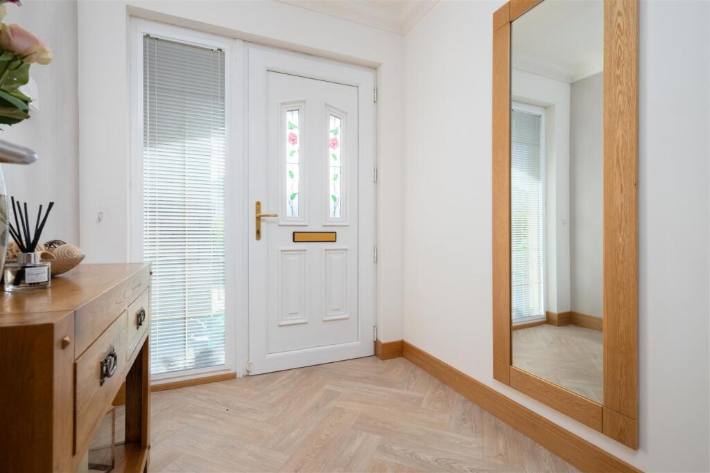 Castlewood Avenue, Dundee photo 3
