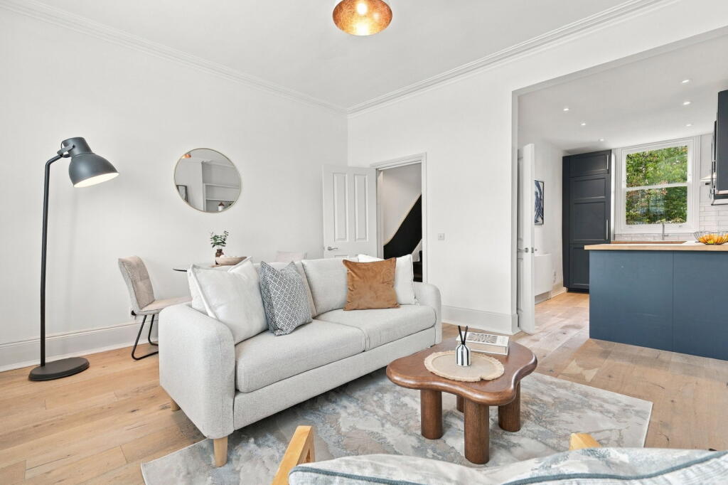 Apartment in London - View 4