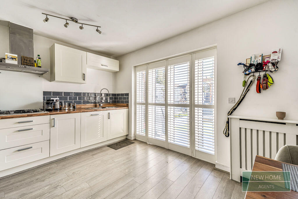 House in Guildford - View 4