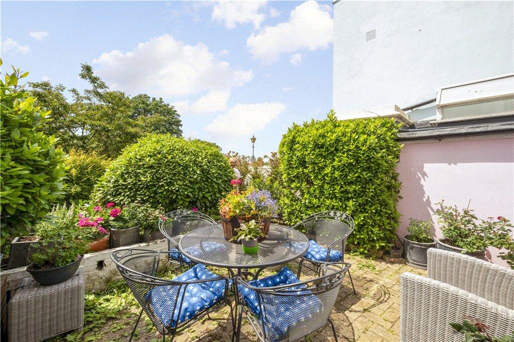 House in London, Wimbledon Village, Raynes Park - View 5