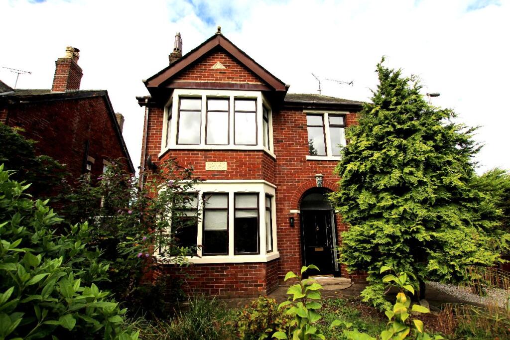 Main image of property: 80 West Park Drive, Blackpool, FY3 9HU