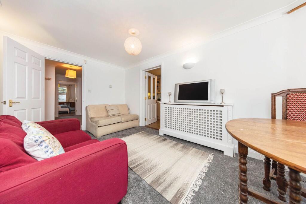 Apartment in London - View 2