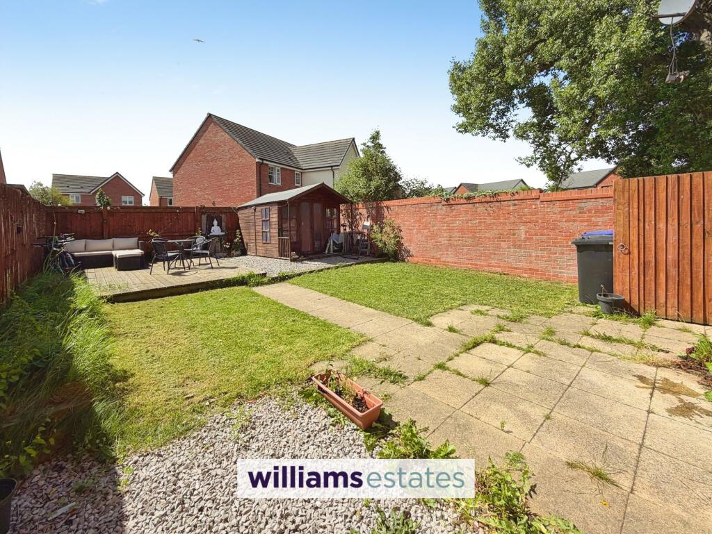Stryd Yr Wylan, Ruthin, LL15 photo 2