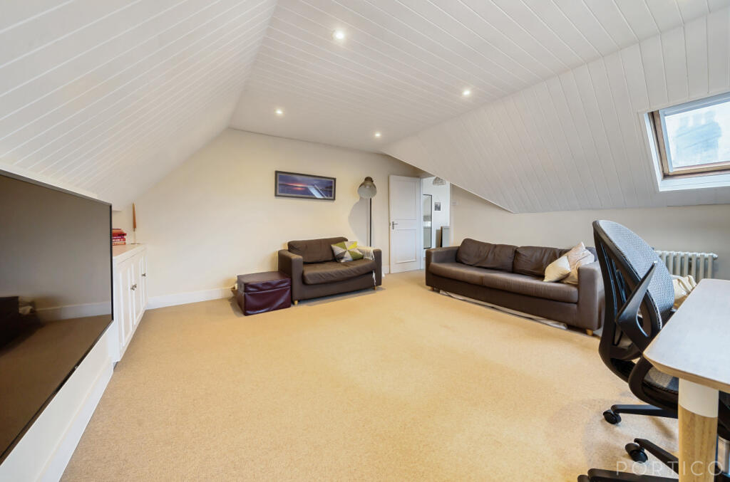 Apartment in London - More
