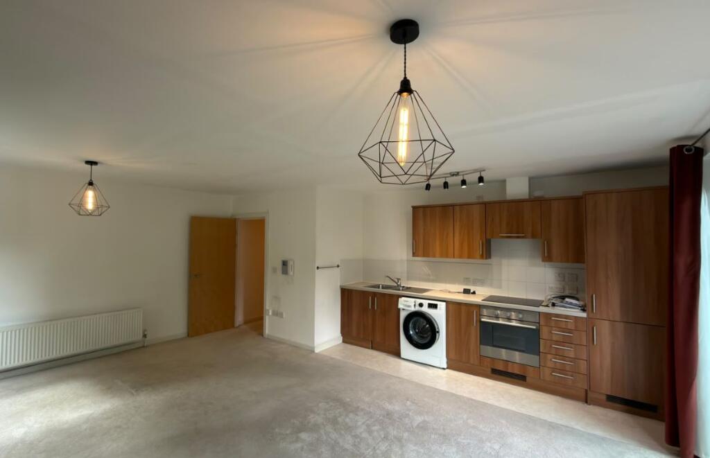Apartment in Croydon - View 4